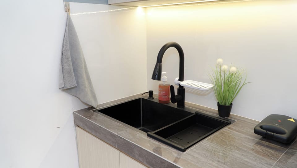 Family Suite, 2 Bedrooms | Private kitchen