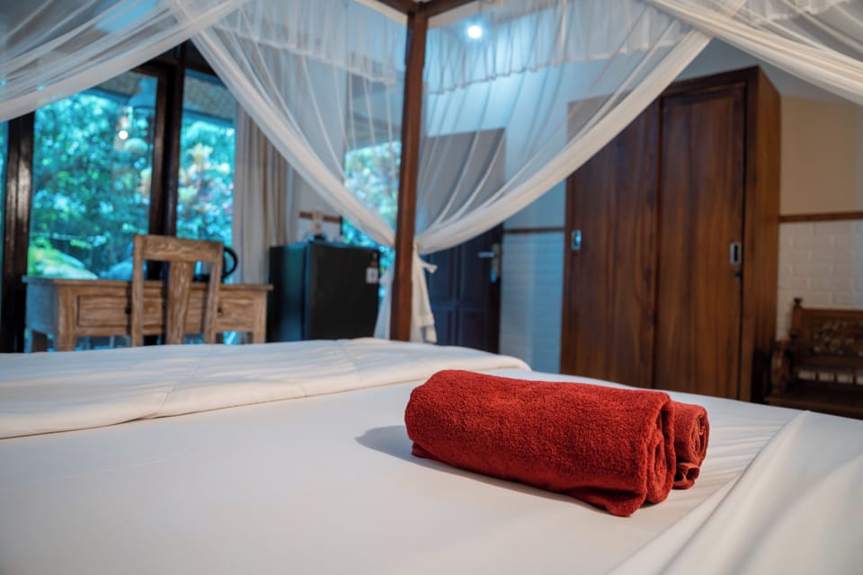 Standard Double Room, Garden View | WiFi (free)