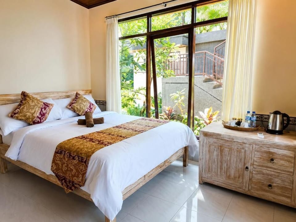 Deluxe Double Room, Garden View | WiFi (free)