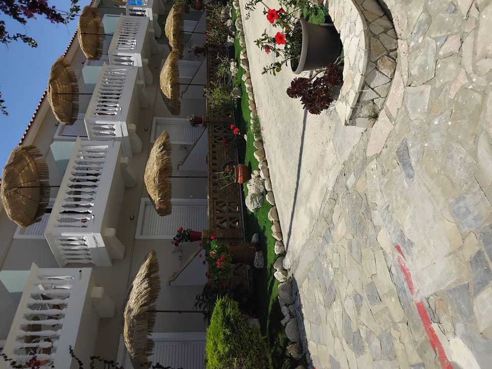 Asteri Studios Hotel in Kalamaki Main Road