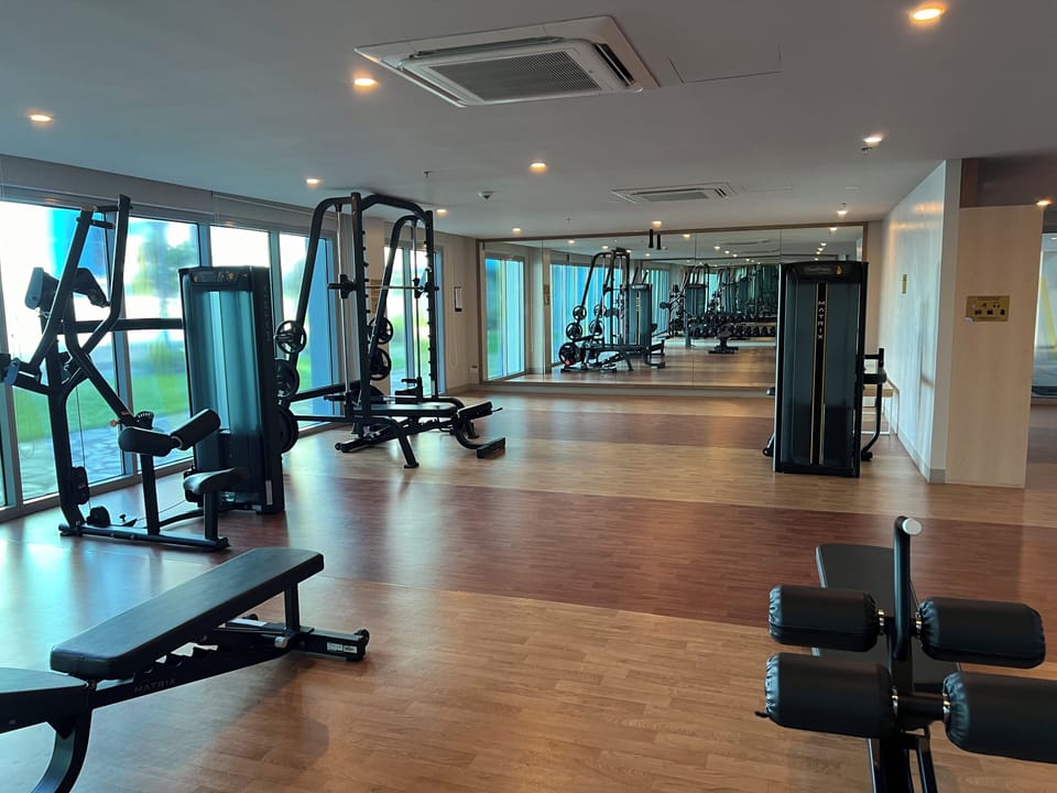 2BR Seaview Retreat Near OKADA Airport Apartment in Pasay