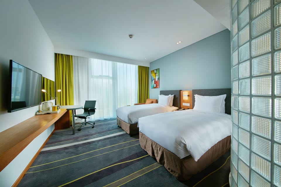 In-room safe, desk, WiFi (free), bed sheets