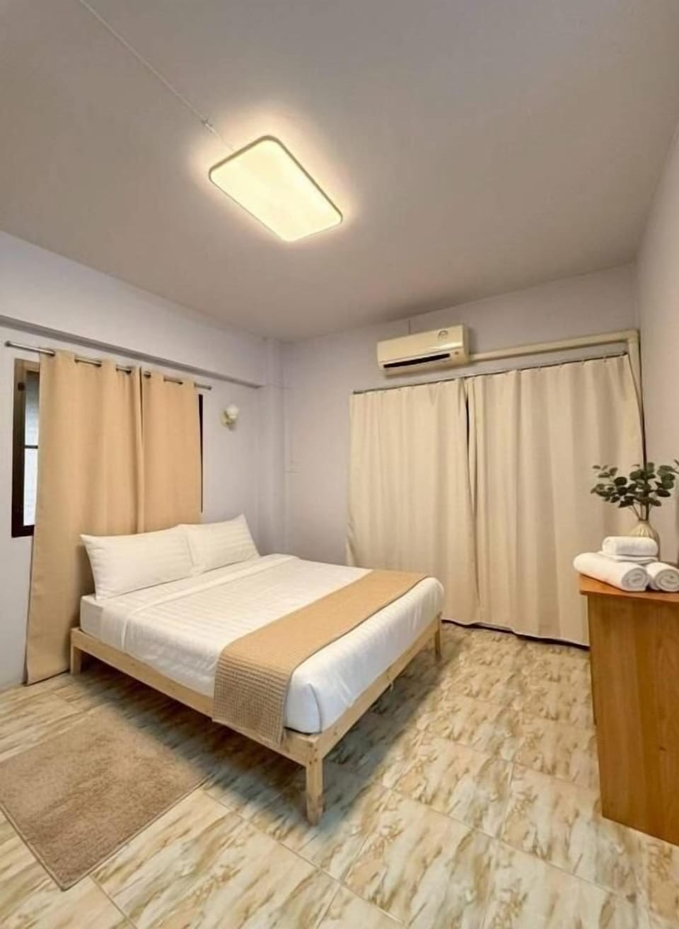 Double Room, City View | Laptop workspace, free WiFi