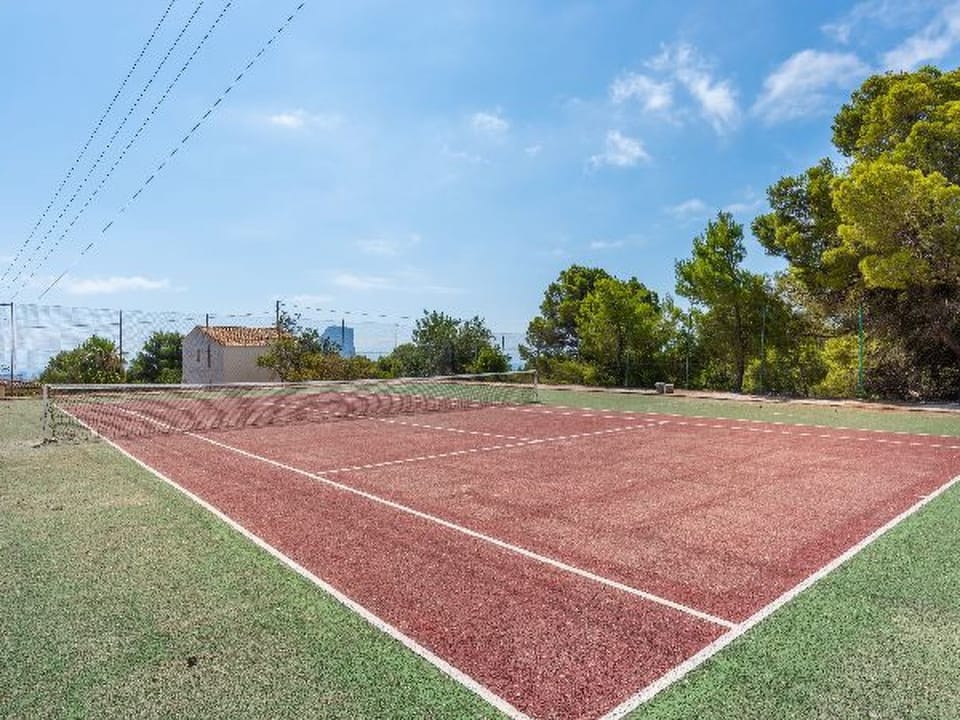 Sport court