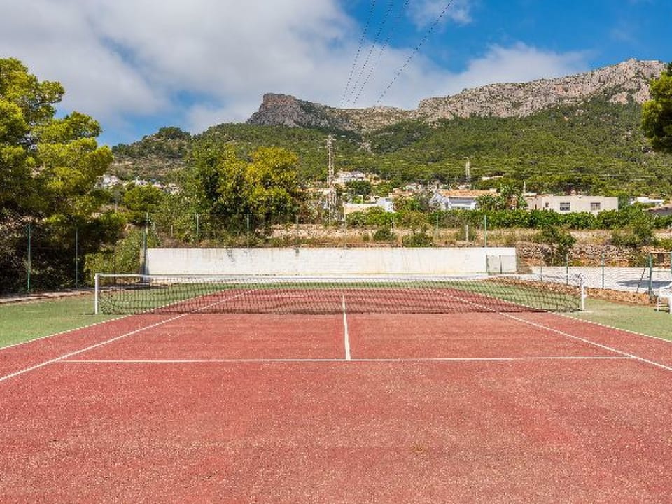 Sport court
