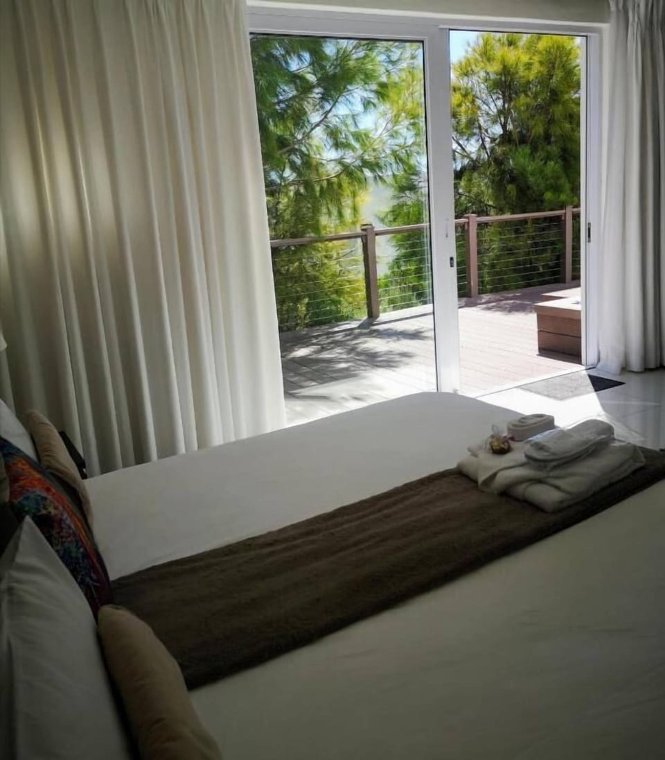 Executive Suite, Patio, Garden View | In-room safe, soundproofing, iron/ironing board, free WiFi