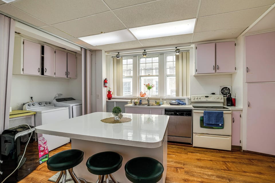 Kitchen | 1st Floor