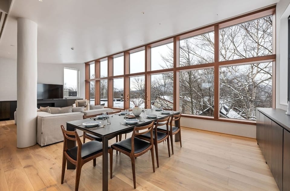 House, 4 Bedrooms | Dining