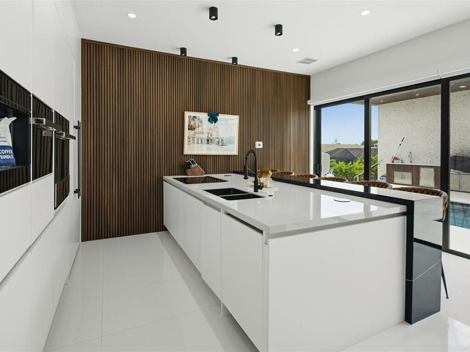 Kitchen with Bar