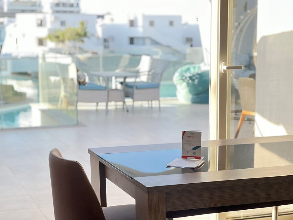 Chalet, 3 Bedrooms, Lagoon View | Interior