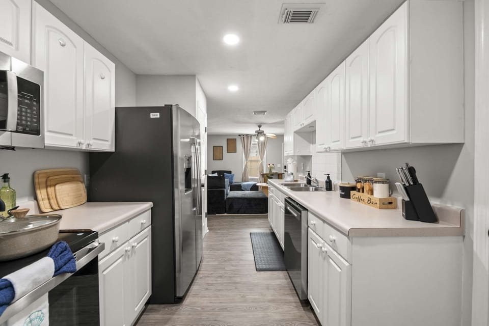 Our fully stocked kitchen has everything you need to cook and enjoy your favorite meals with ease.