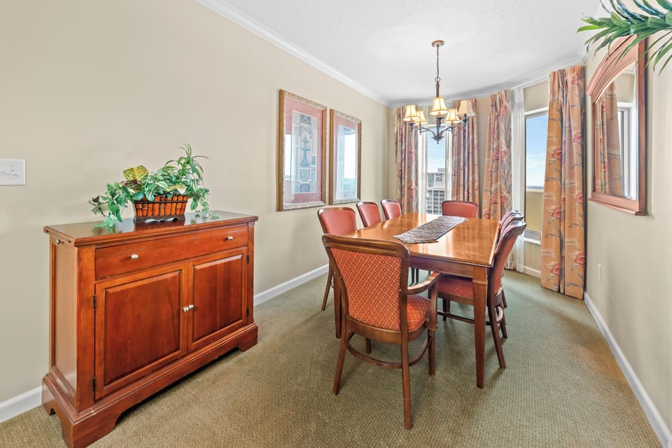 Dining Room with seating for 6