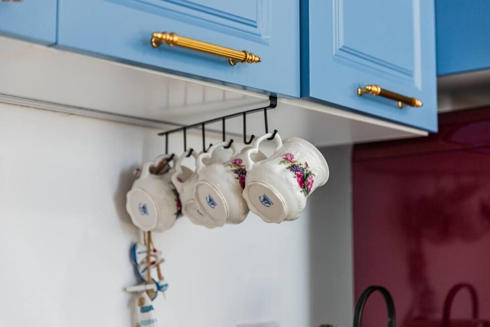 Fully-equipped kitchen details