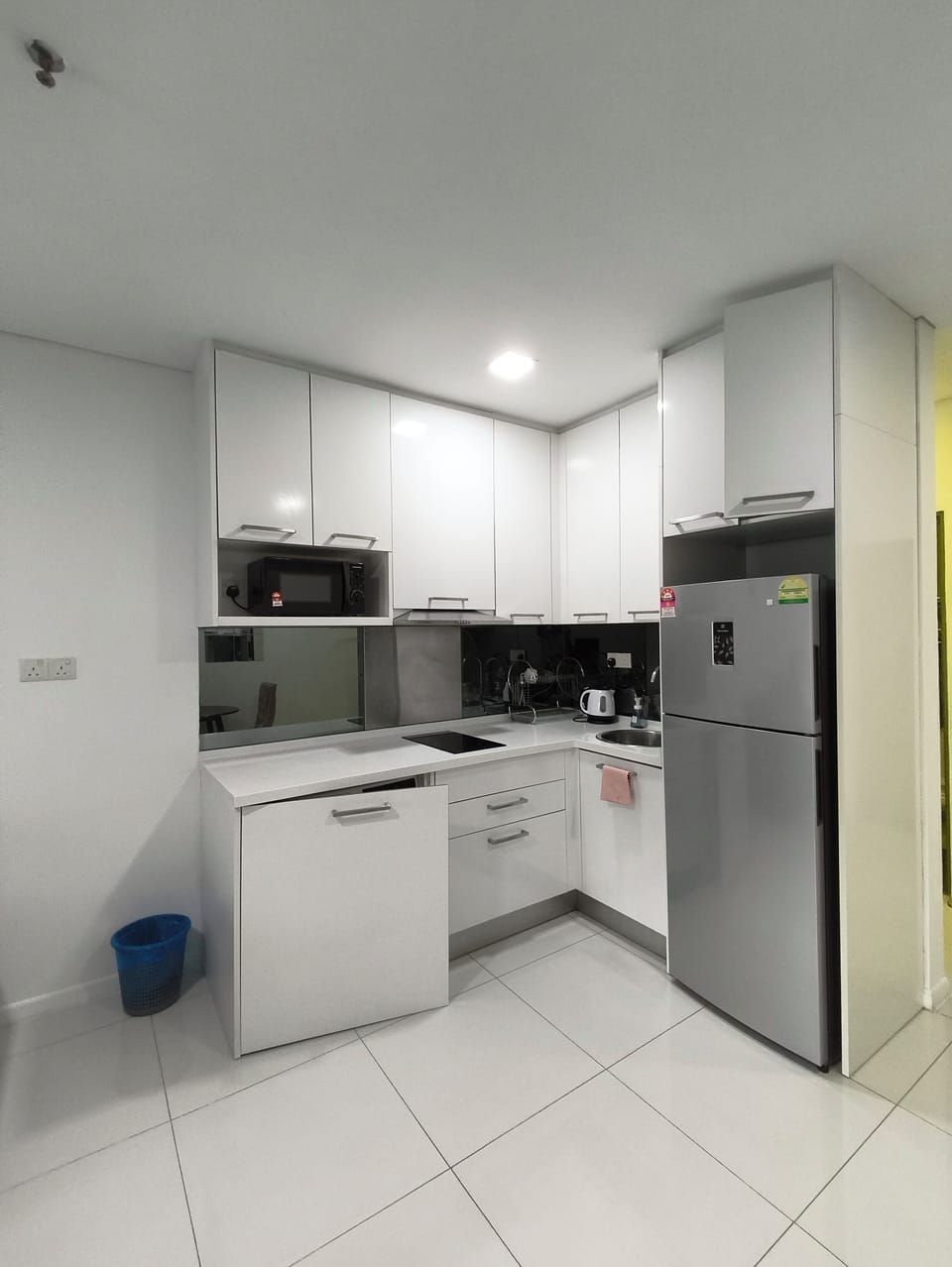 Deluxe Apartment, Balcony, City View | Private kitchen | Full-size fridge, microwave, oven, dishwasher