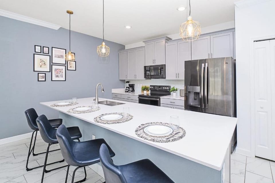 House | 4 bedrooms, high-speed internet