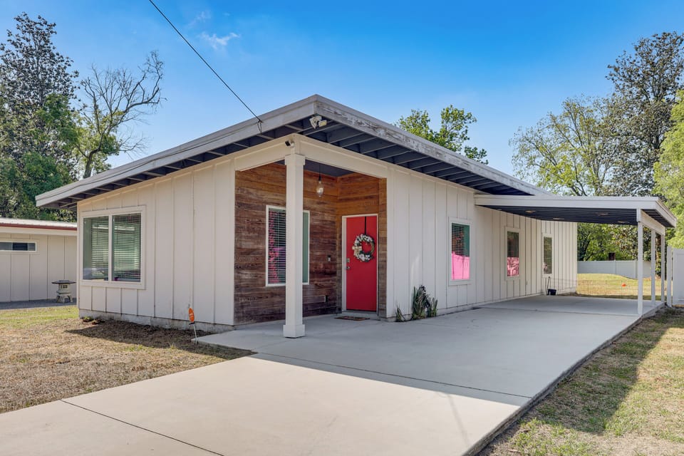 House (3 Bedrooms) | Front of property
