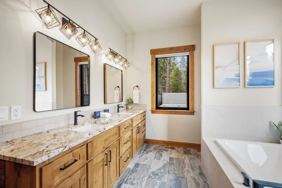 56325 Mirror Rock Loop-32