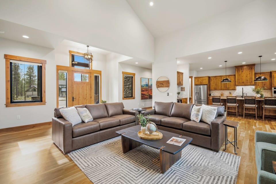 56325 Mirror Rock Loop-10
