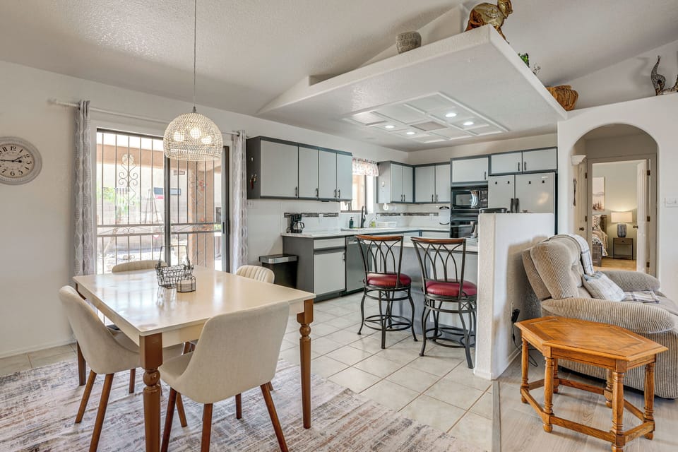 House (2 Bedrooms) | Interior