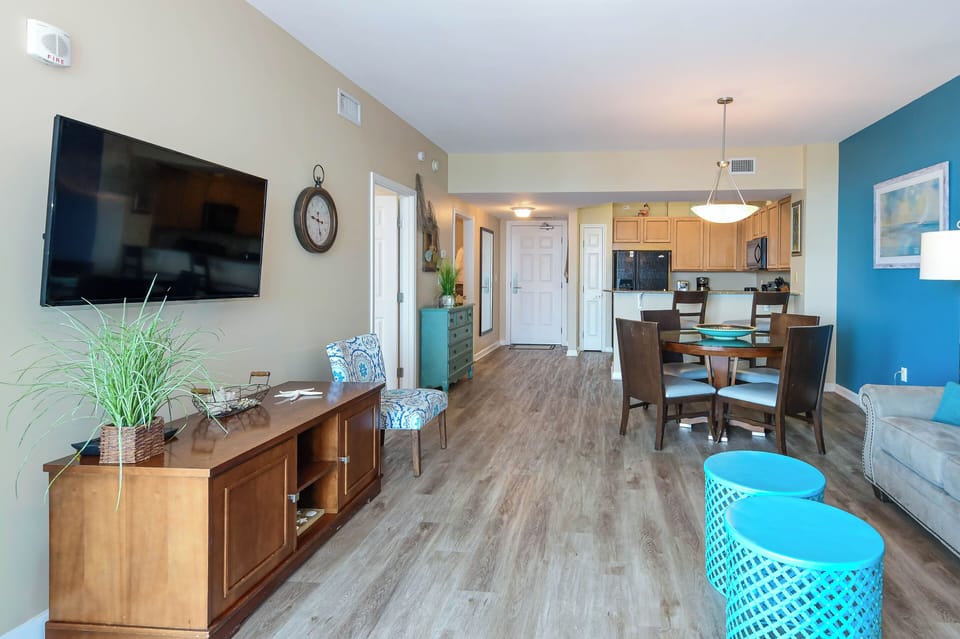 The Palms of Destin 21211 - Open Living Area
