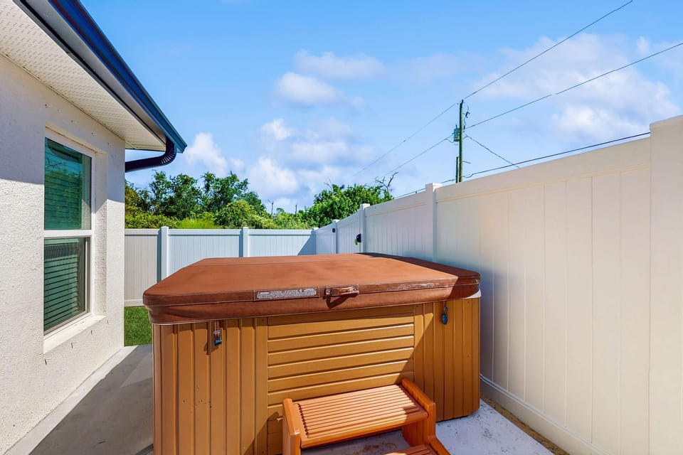 Private Hot Tub