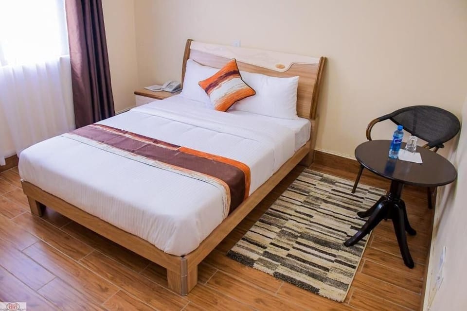 Comfort Double Room, Mountain View | In-room safe, desk, laptop workspace, blackout drapes