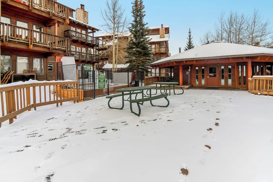 Outdoor Common Area and Hot Tub