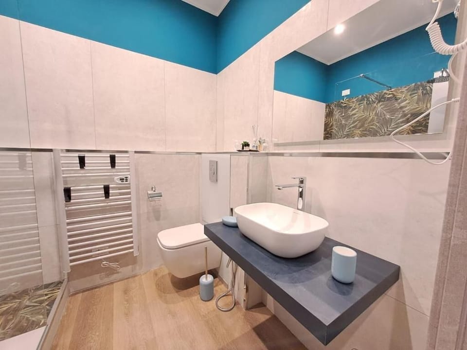 Deluxe Double Room | Bathroom