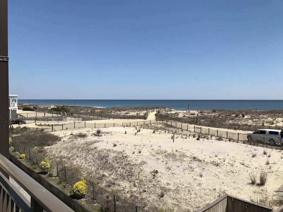 Beach/ocean view