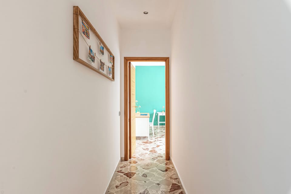 Apartment, 3 Bedrooms, Balcony | Interior