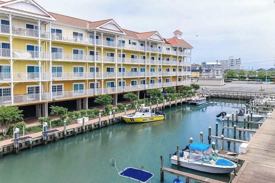 Marina