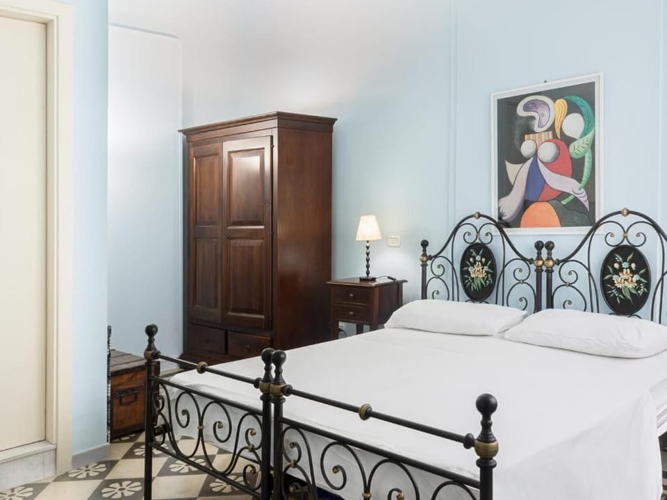 Double Room | Free WiFi