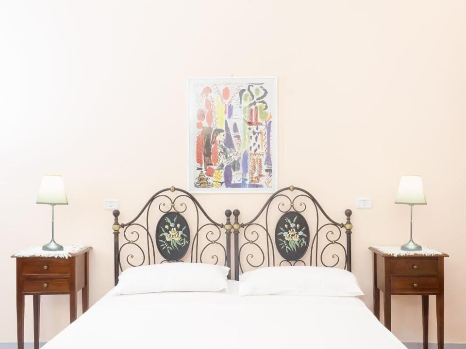 Double Room | Free WiFi