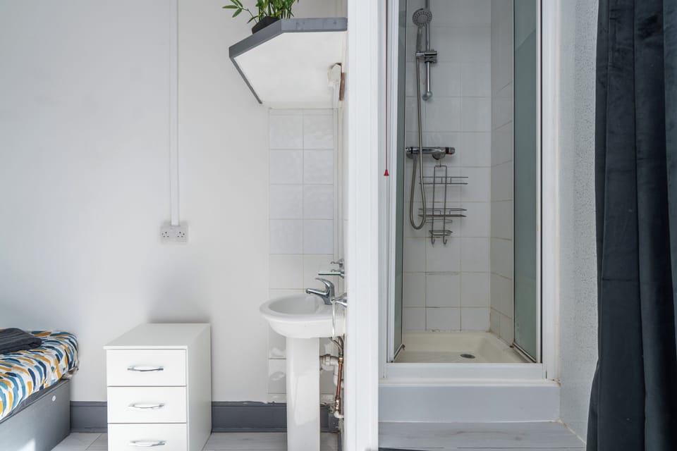 Double Room | Bathroom