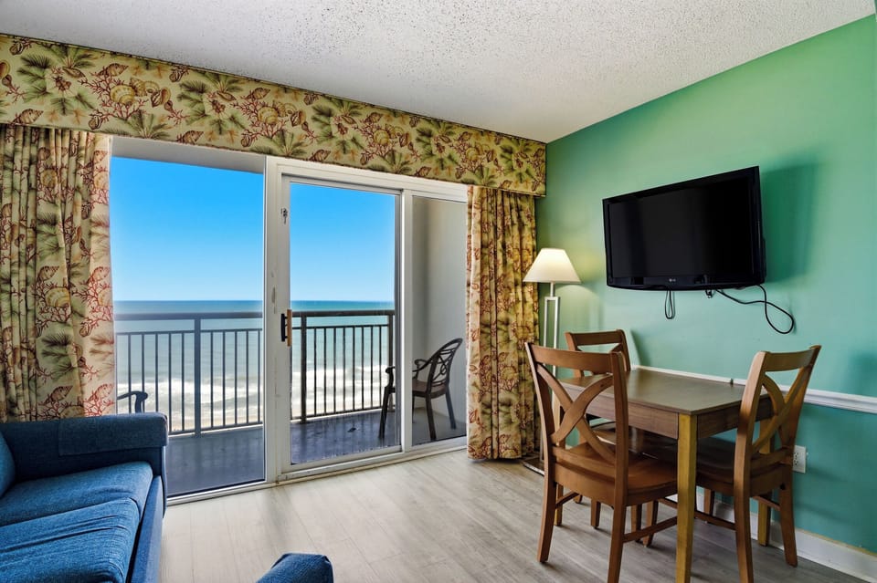 Camelot By The Sea Living Area & Dining
