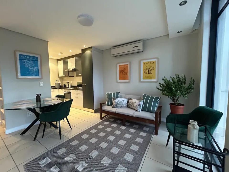 Apartment, 2 Bedrooms | Living area