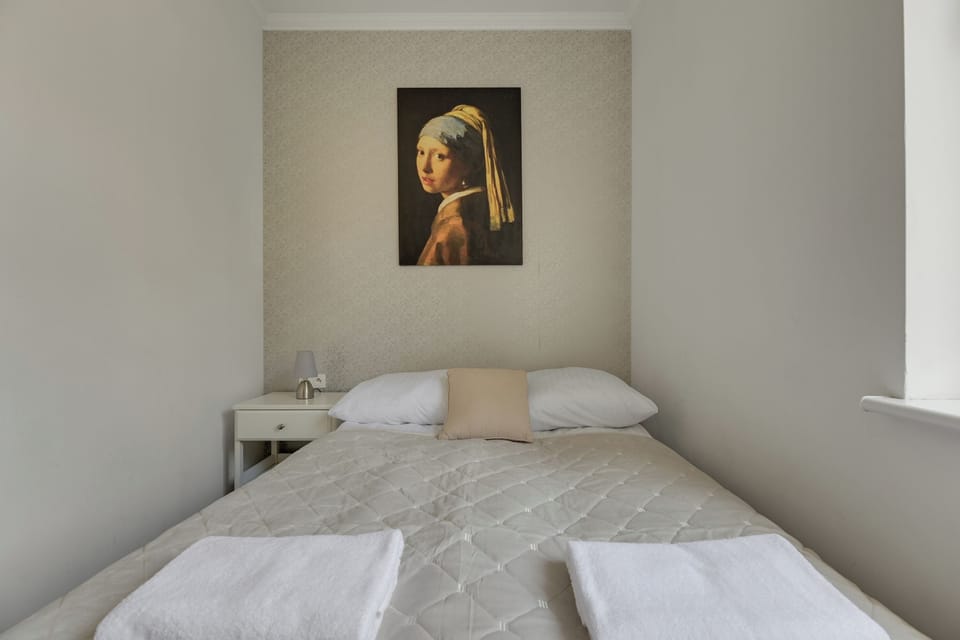 Comfort Apartment | Iron/ironing board, free WiFi