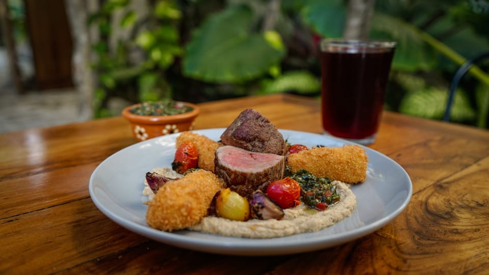 AMARI Flavors, our on-site restaurant, is here for you to enjoy. Elevate your stay with private chef services or room service delivered straight to your villa. Treat yourself!