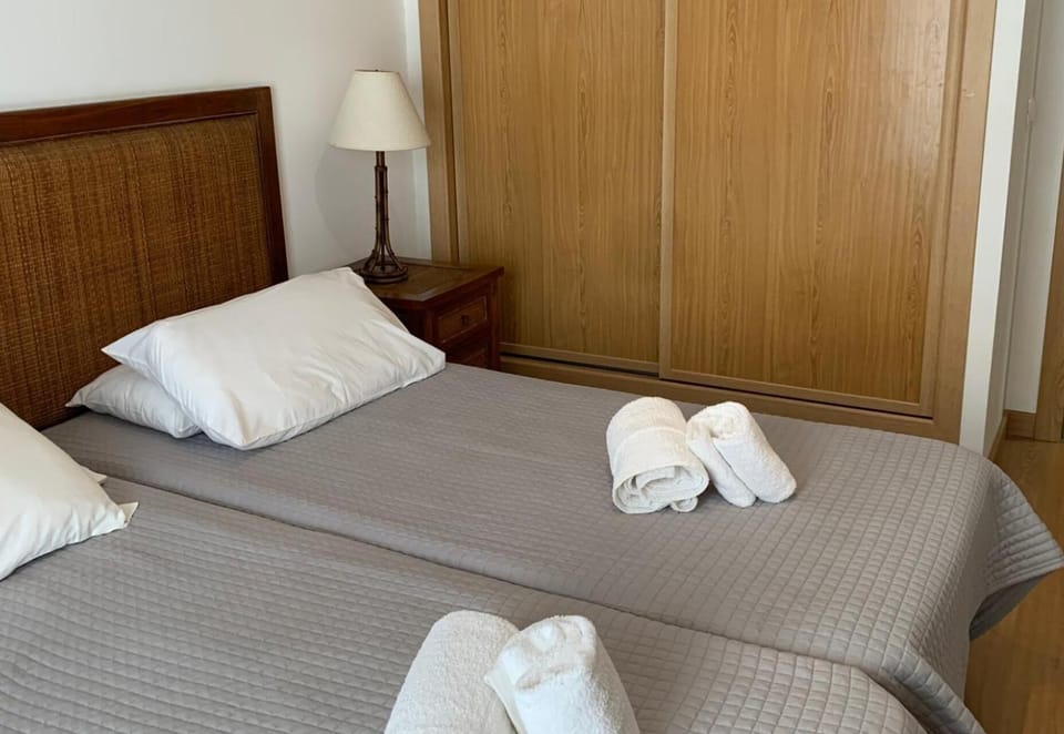 1 bedroom, iron/ironing board, WiFi (free), bed sheets