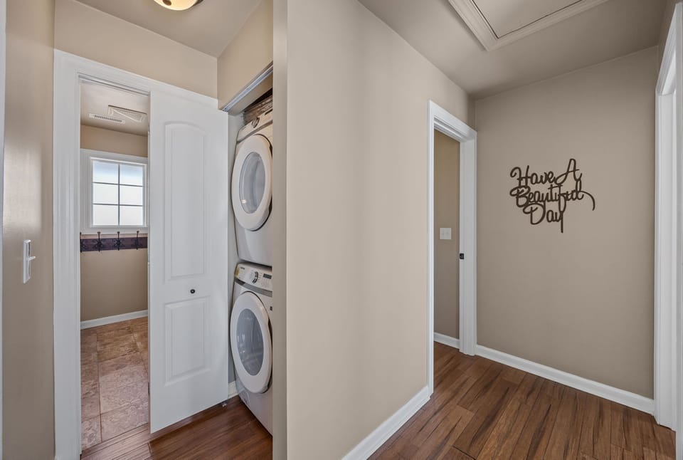 Full-size washer & dryer for your convenience