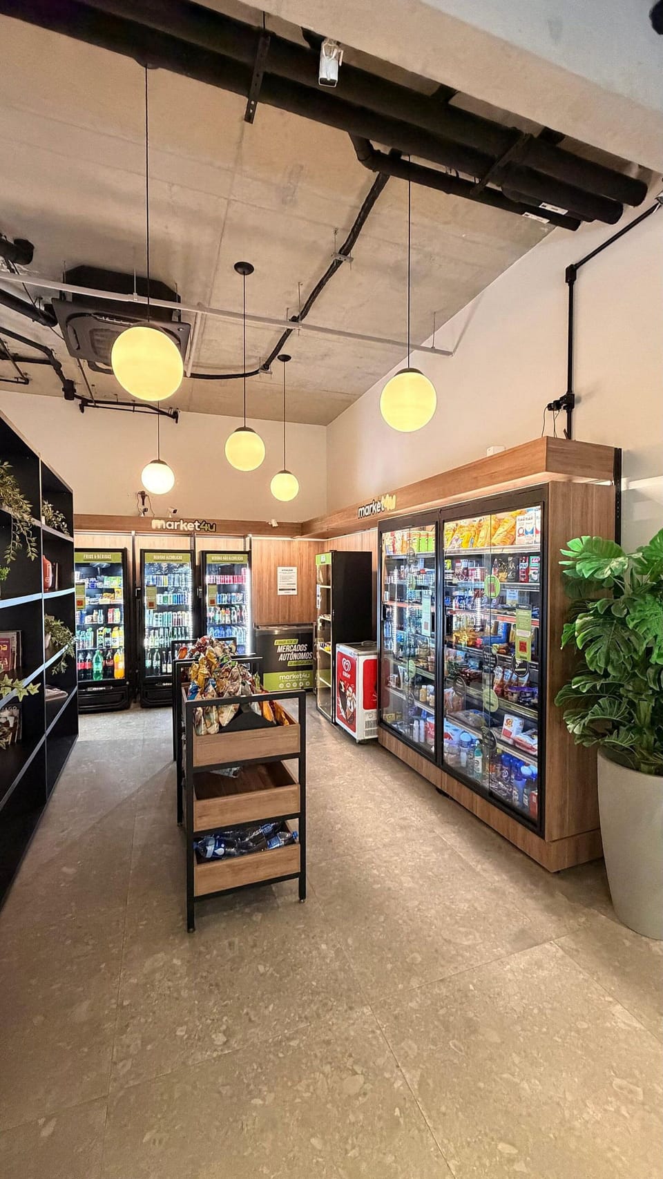 Apartment | Gift shop