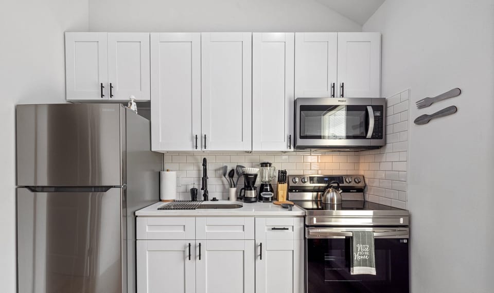 Oven, Stove, Microwave and fridge