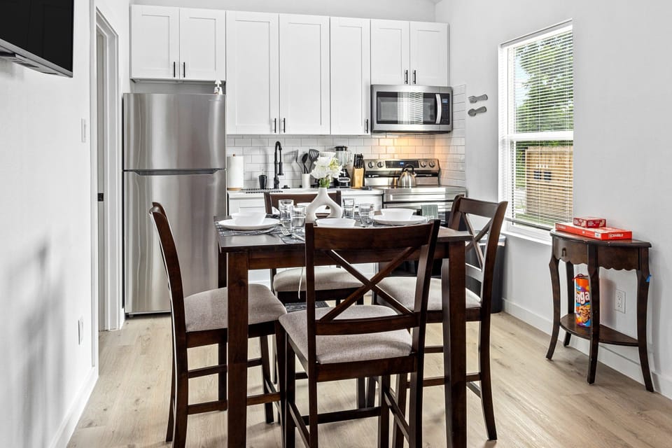 4 Seat -Dinning table set
