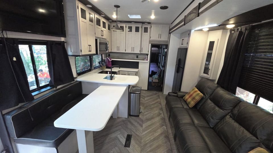 Red, White & Rodeo 2BR RV @ River Ranch 149 (3423)
