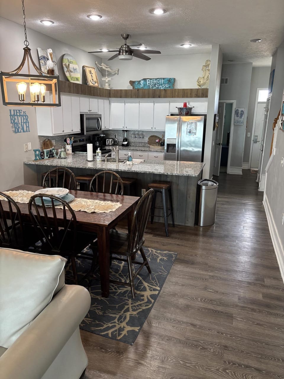 Kithchen and Dining table