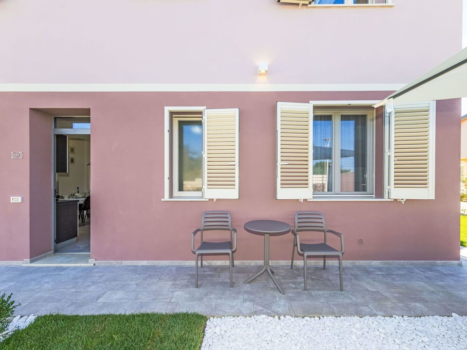 Home, Door, Home Door, Window Covering, Shade, Daylighting, Paint, Siding, Balcony, Wood Stain