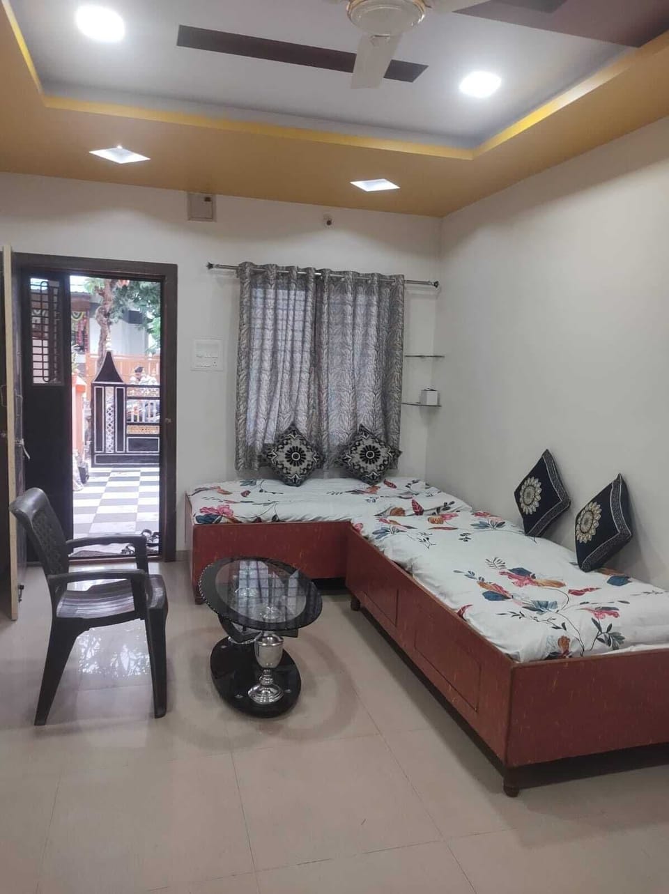  1 bhk Room