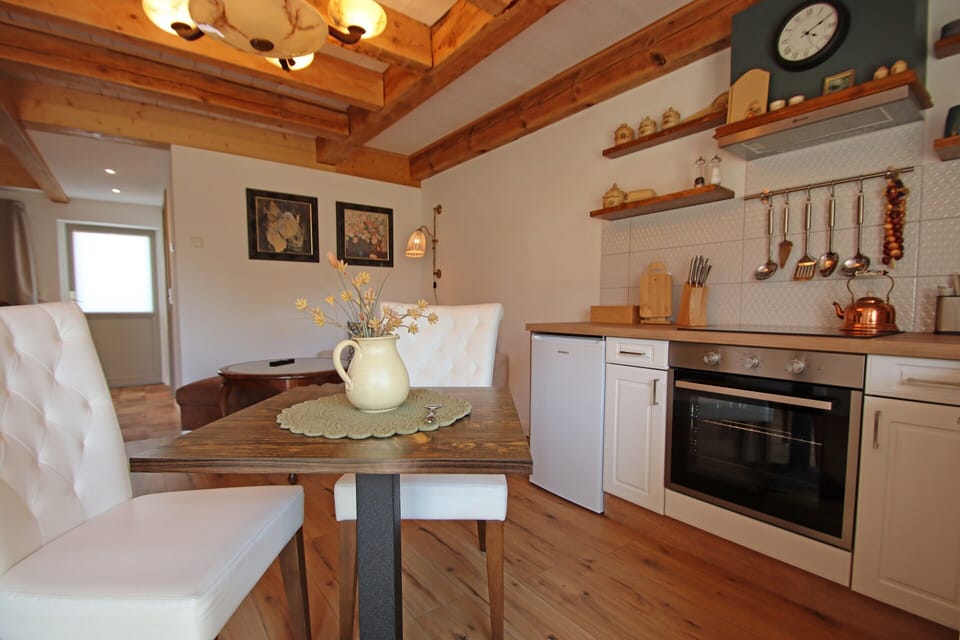House | Dining