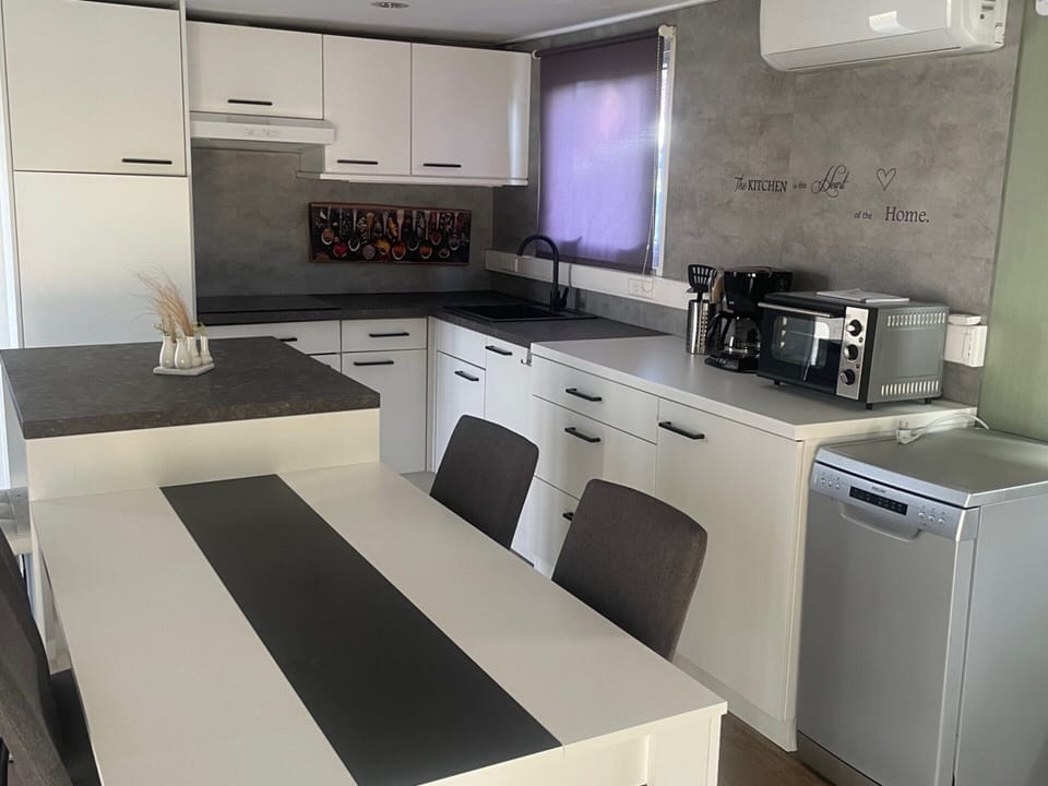 House | Private kitchen
