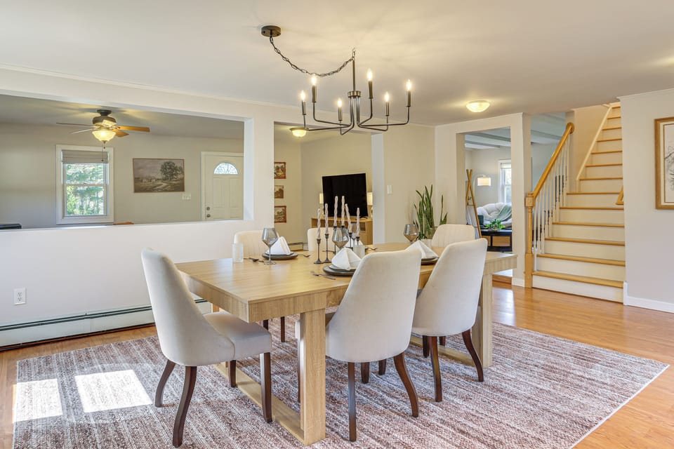 Dining Area | 1st Floor